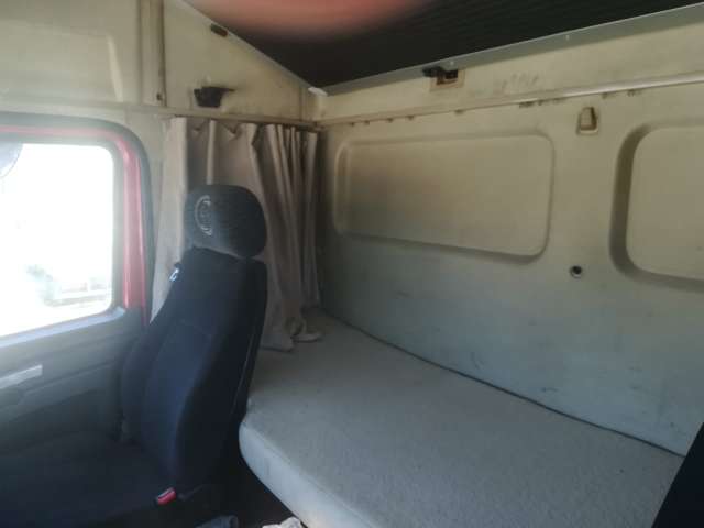 SHACMAN SX42584V324 6х4 Седельный тягач  2022