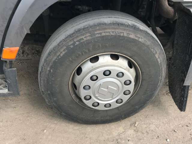 SHACMAN SX42584V324 6х4 Седельный тягач  2022