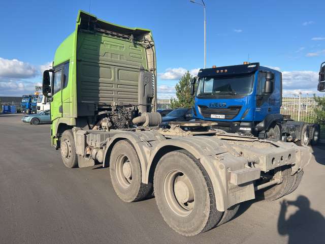 SHACMAN SX42584V324 6х4 Седельный тягач  2023