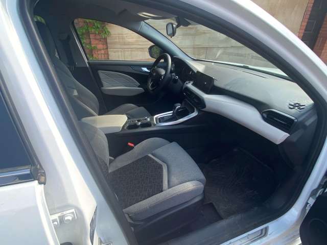 Kaiyi E5 Standard	1.5T,	CVT 2023