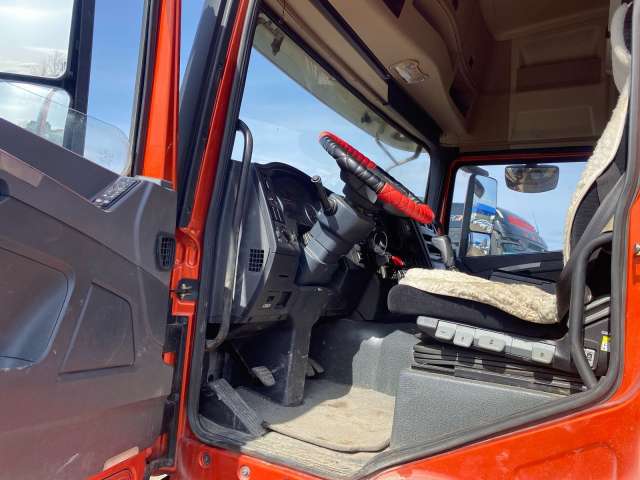 SHACMAN SX42584V324 6х4 Седельный тягач  2022