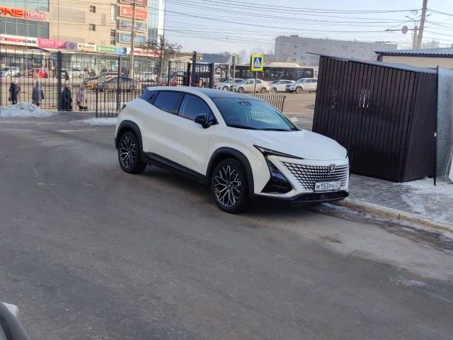 Changan UNI-T 1.5 Tech DCT 4x2 2023