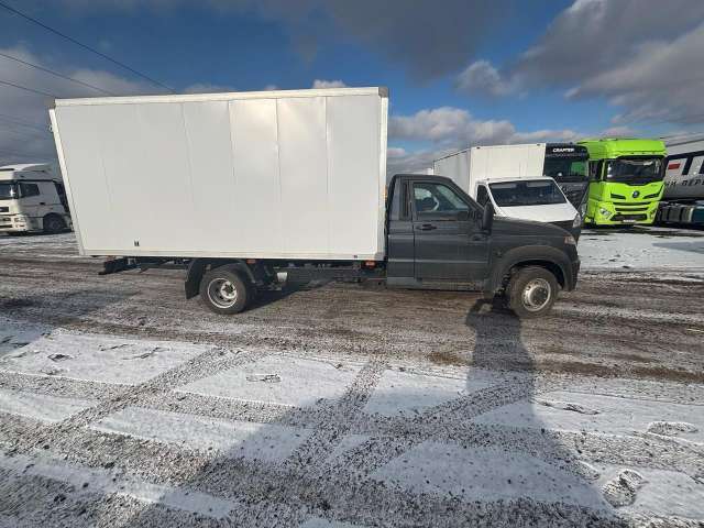 UAZ Profi Промтоварный фургон Стандарт 4х2 2.7 5MT 2024