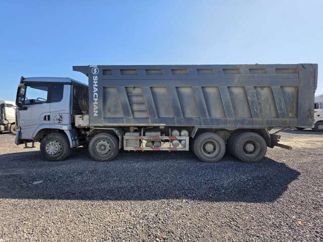 SHACMAN SX33186V366 8x4 Самосвал  2023