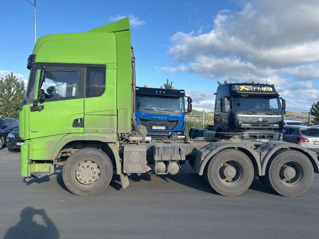 SHACMAN SX42584V324 6х4 Седельный тягач  2023