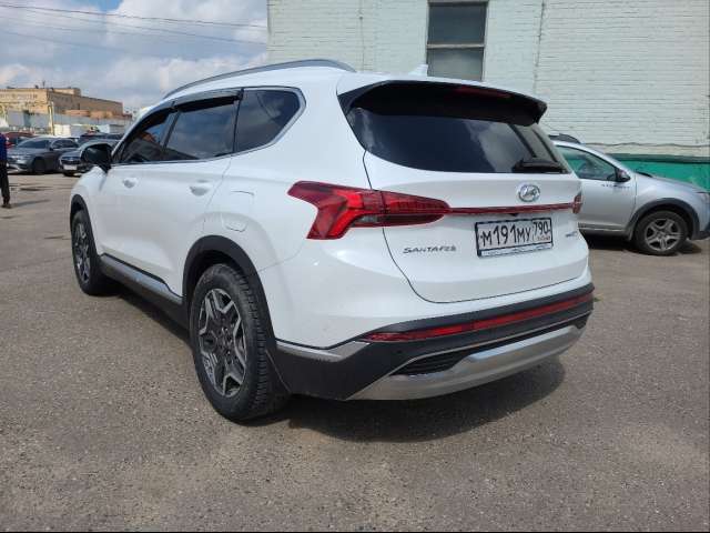 Hyundai Santa Fe High-Tech 2.2d 8DCT 2021