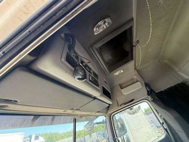 КАМАЗ 5490 4x2 Седельный тягач  2021