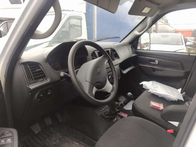 UAZ Profi Промтоварный фургон длинная база Base двускатный мост 4х2 2.7 5MT 2023