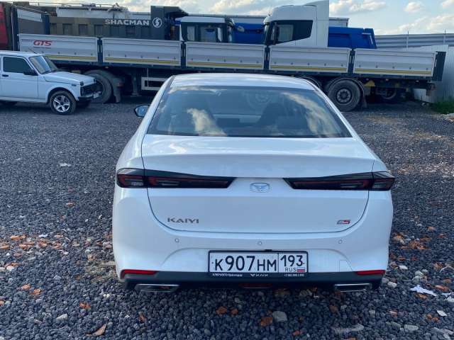 Kaiyi E5 Standard	1.5T,	CVT 2023