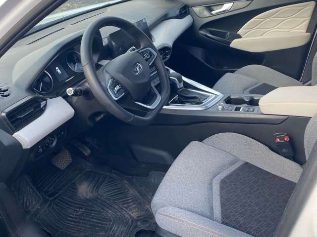 Kaiyi E5 Standard	1.5T,	CVT 2023