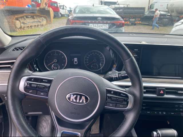 KIA K5 Luxe 2.0 6AT 2021