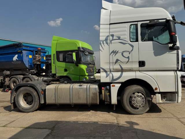 SITRAK C7H ZZ4186V361HE Седельный тягач  2022