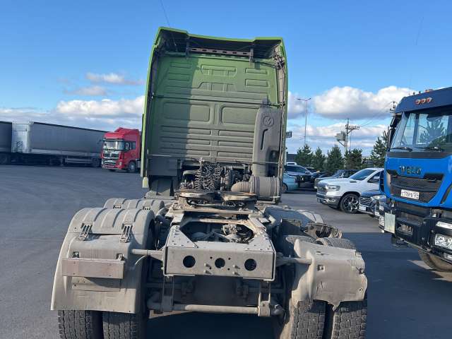 SHACMAN SX42584V324 6х4 Седельный тягач  2023