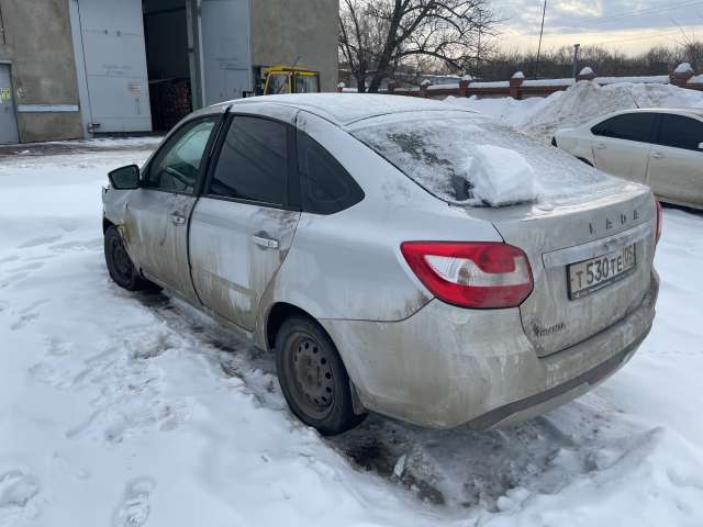 Lada Granta лифтбек Comfort 1.6 90hp 5MT 2022