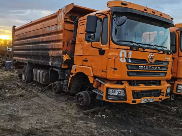 SHACMAN SX3318DT366 8x4 Самосвал  2021