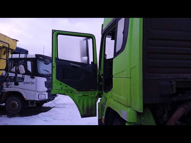 SHACMAN SX42584V324 6х4 Седельный тягач  2022