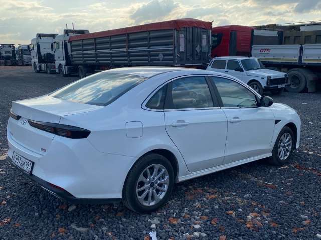 Kaiyi E5 Standard	1.5T,	CVT 2023