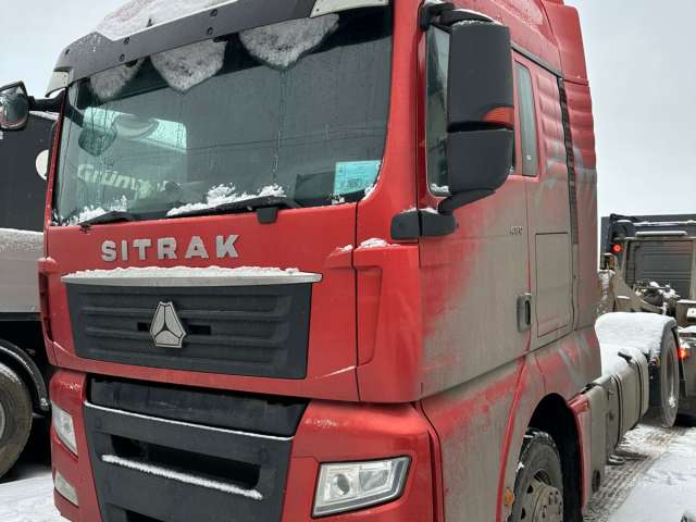 SITRAK C7H ZZ4186V361HE Седельный тягач  2022
