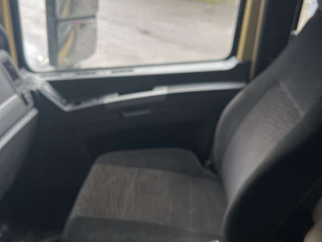 SHACMAN SX331863366 8x4 Самосвал  2023