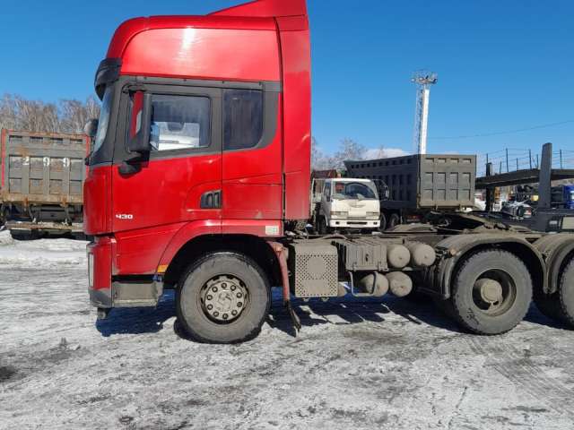 SHACMAN SX42584V324 6х4 Седельный тягач  2022
