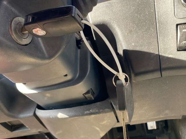 SHACMAN SX42584V324 6х4 Седельный тягач  2022