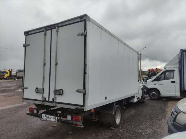 UAZ Profi Промтоварный фургон длинная база Base двускатный мост 4х2 2.7 5MT 2023