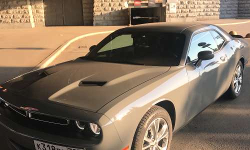 Dodge Challenger 