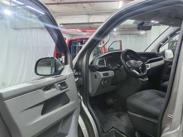 Volkswagen Caravelle Comfortline 2.0 TDI BMT 199hp 7DSG 4Motion Длинная база 2020