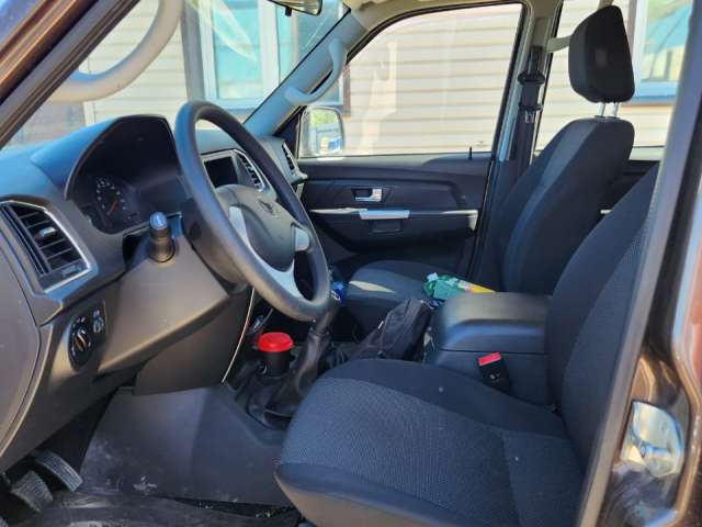 UAZ Patriot Base 2.7 5MT 2023