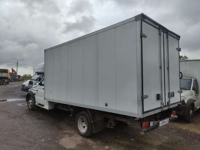 UAZ Profi Промтоварный фургон длинная база Base двускатный мост 4х2 2.7 5MT 2023