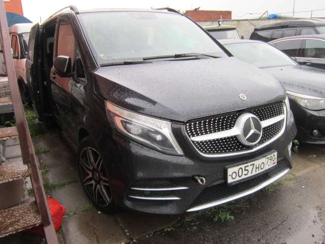 Mercedes-Benz V 220 d L AMG Line+ 4MATIC 2021