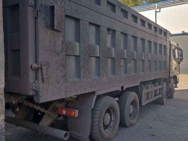 SHACMAN SX33186V366 8x4 Самосвал  2021