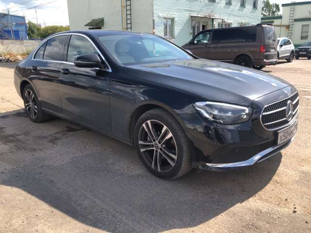 Mercedes-Benz E седан 220 d 4MATIC Premium 2021