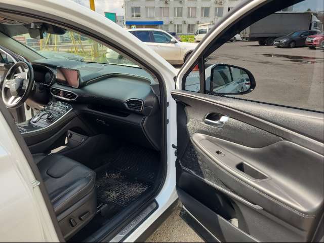 Hyundai Santa Fe High-Tech 2.2d 8DCT 2021