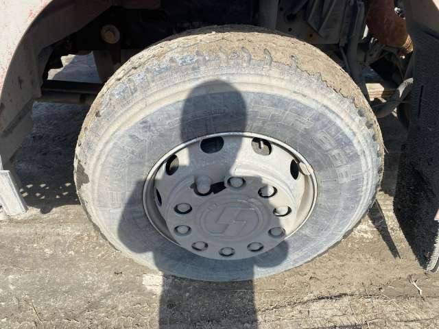 SHACMAN SX42584V324 6х4 Седельный тягач  2022