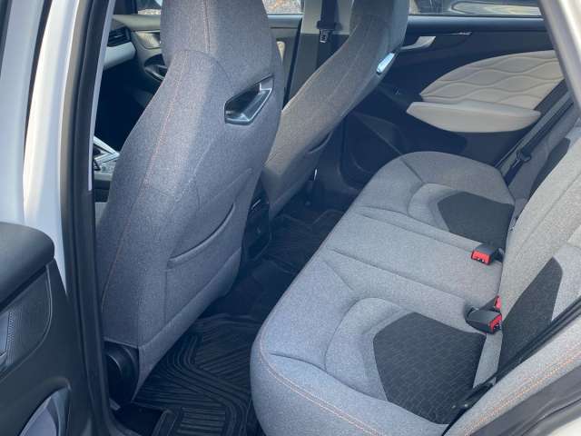 Kaiyi E5 Standard	1.5T,	CVT 2023