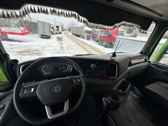 SHACMAN SX33186V366 8x4 Самосвал  2023
