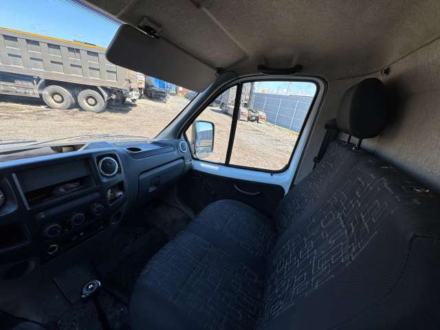 GAZ Соболь БИЗНЕС 2217 Цельнометаллический фургон 3 места 4x2 Бензин (Evotech) 2022